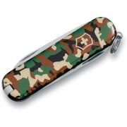 Canivete Victorinox Classic SD Camuflado 7 Funções Ref. 0.6223.942